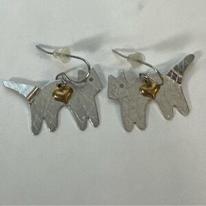 Pair of art deco kitty cat kitten‎ modern hammered silver tone metal earrings